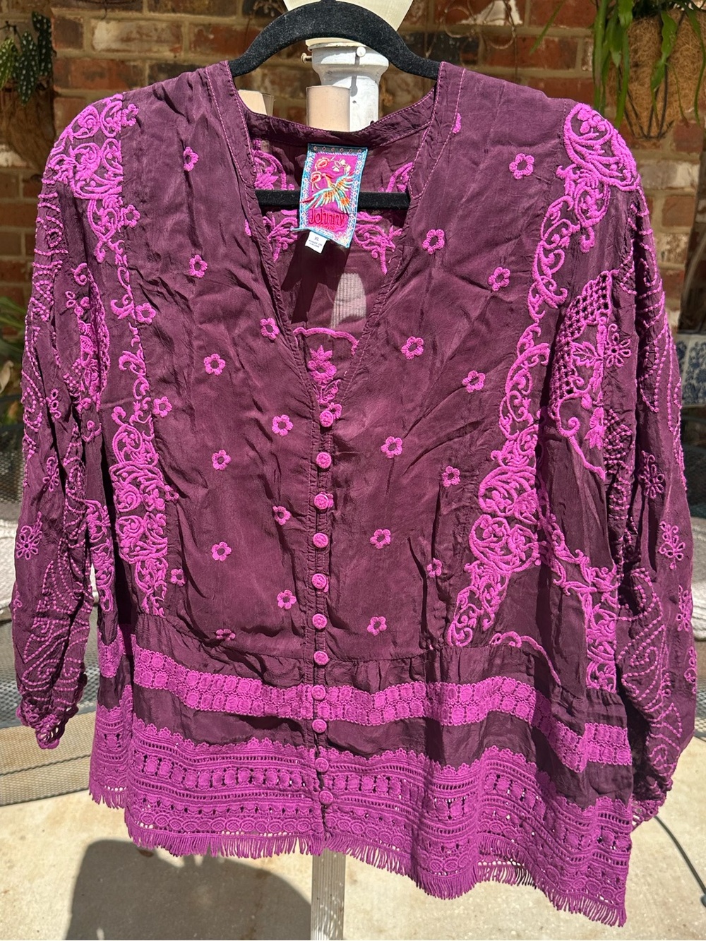 Johnny Was Wine Embroidered Boho Button-Front V-neck Top size XL